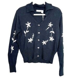 Whitewash Ladimir black and white floral stitch cardigan sweater size Medium